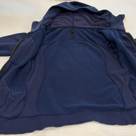 Lululemon Navy Scuba Hoodie Size 6 - Picture 8 of 8